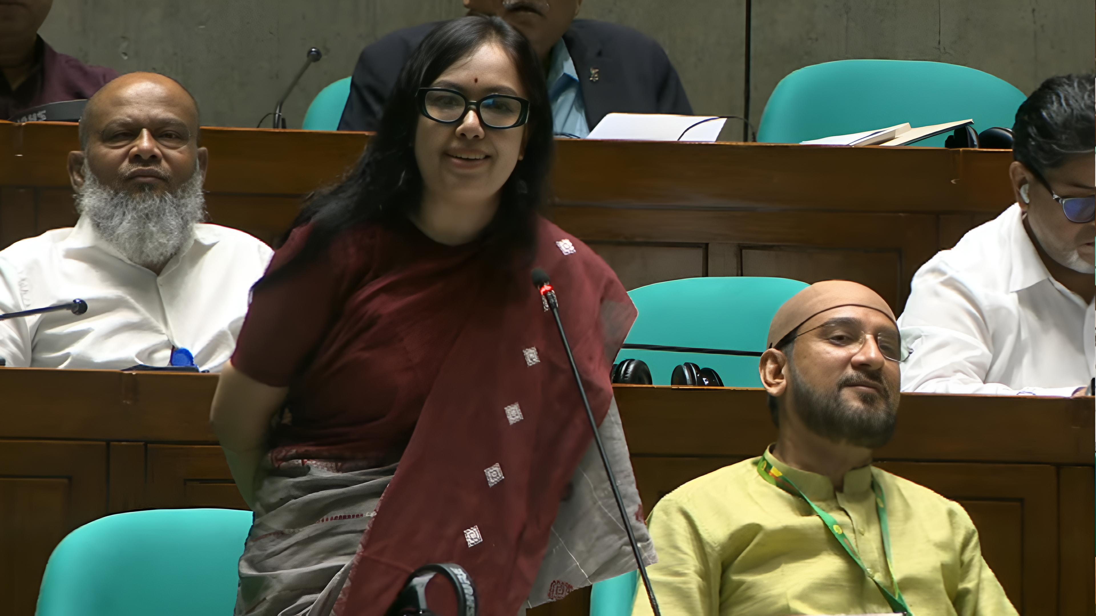 রুমিনের সমালোচনামূলক বক্তব্যে উত্তাল সংসদ, গালাগালির অভিযোগ